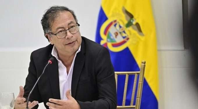 Gustavo Petro anuncia inversiones en Ibagué durante visita a la UT