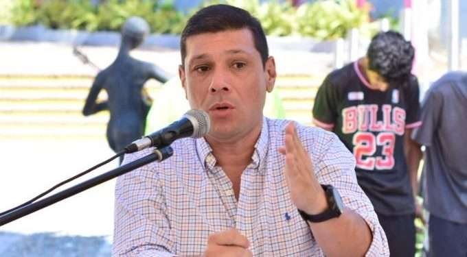 ¿Vinculan presuntamente a Milton Restrepo, Secretario de Gobierno de Ibagué a las «marionetas»?