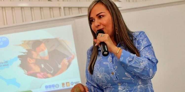 Johana Aranda cuestiona la puntualidad de funcionarios de la Gestora Urbana