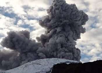 Alerta en municipios cercanos al Nevado del Ruiz