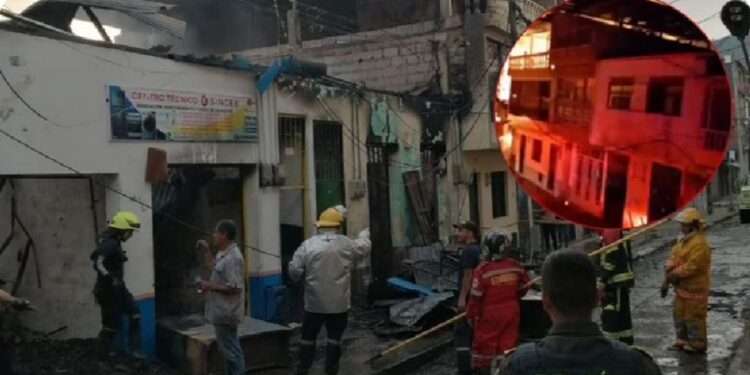 Emergencia en Fresno: tres viviendas consumidas por las llamas