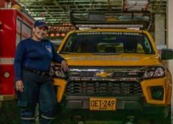 Bombera fallece a los 25 aƱos tras complicaciones por COVID-19