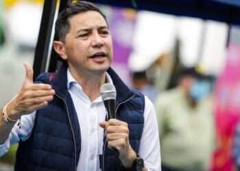 AndrƩs Hurtado responde con firmeza a acusaciones de Mauricio Vargas