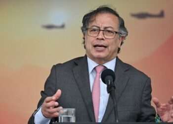 Petro solicita intervención policial ante bloqueos del Palacio de Justicia en Bogotá