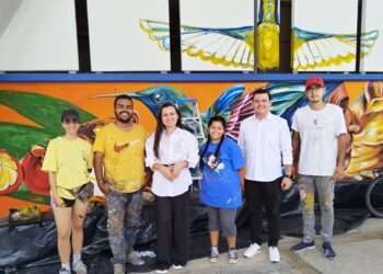 Artistas de la UT embellecen Aeropuerto Perales con murales representativos