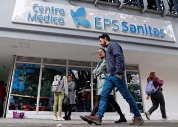 El gobierno Petro no es el primero en intervenir las eps en Colombia