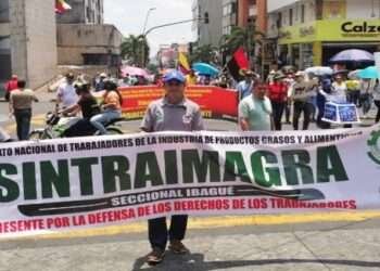 Sindicatos de Ibagué Marchan en Apoyo a Petro y Reformas del Gobierno