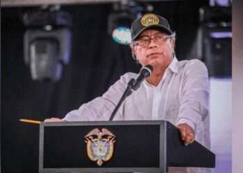 Aprobación del presidente Gustavo Petro cae según INVAMER