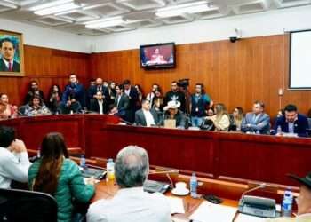 Congreso hunde reforma a la salud del Gobierno Petro tras prolongado debate