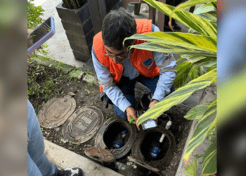 ”Usuarios morosos del IBAL sorprendidos robando agua en la comuna Nueve!