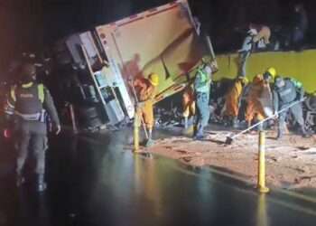 Murió conductor de tractocamión que se incendió en Cajamarca