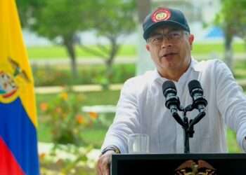 Gustavo Petro alerta sobre posible golpe de Estado tras investigación del CNE