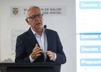 Jaramillo no asistió al debate de control político y le llueven críticas