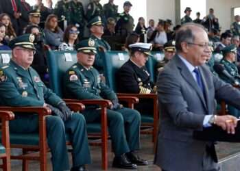 Petro exige devolución del dinero de la UNGRD a los implicados 