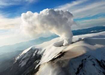 Aumenta la Actividad del Volcán Nevado del Ruiz