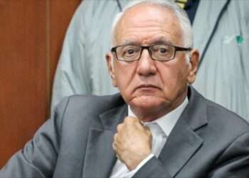 Serias Críticas a Fiduprevisora por Manejo del Sistema de Salud del Magisterio