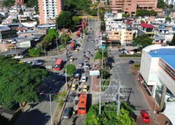 Carrera Quinta de Ibagué cerrada por inspecciones de la Fiscalía