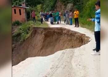 Desplome de vía deja incomunicada a zona rural de Ibagué