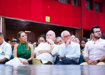 Gobernadora del Tolima Exige Claridad y Apoyo en Reforma a la Salud desde Neiva