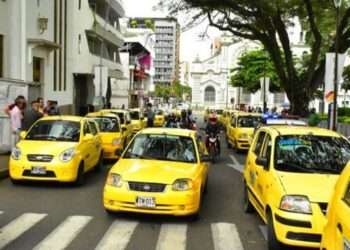 Taxistas de IbaguĆ© desisten del paro tras acuerdos con la SecretarĆa de Movilidad