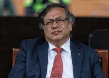 Petro resalta el progreso de las Fuerzas Militares en aniversario de la Batalla de Boyacá