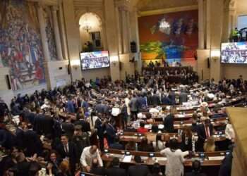 Congreso rechaza propuesta de reelección presidencial de senadora del Pacto Histórico