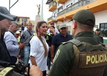 Gobernadora Matiz reafirma su apoyo a Anzoátegui tras ataque con explosivos