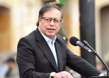 Gobierno Petro buscaría quitar el 4×1.000 en su nueva reforma tributaria y agregar otra