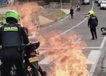 Disturbios en la Universidad Distrital desatan enfrentamientos y bloqueos viales en Bogotá