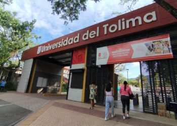 Comunidad universitaria advierte riesgo de la autonomía en la UT