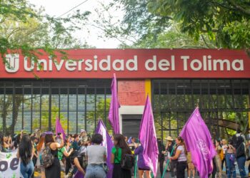 Estudiantes de la UT cierran campus Santa Helena en medio de un paro indefinido