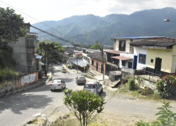 Cuesta del barrio El Arado serĆ” de un solo sentido vial desde el 2 de diciembre