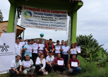 Primera Promoción de la Escuela Popular Campesina en Fresno