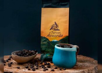 Firmantes del Acuerdo de Paz destacan en Feria Internacional del Café