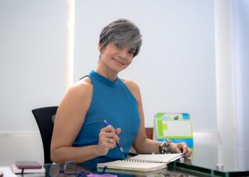 Aranda destituye a gerente de la USI por irregularidades en gestión de recursos