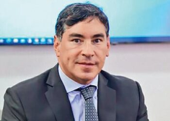 Álvaro Hernán Prada, nuevo presidente del CNE, promete modernizar el sistema electoral