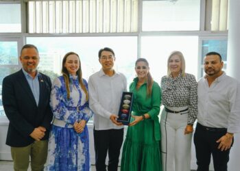 Tolima y China fortalecen lazos en café, energías limpias y medio ambiente