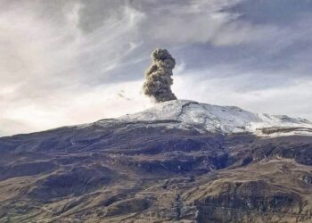 Nevado del Ruiz: emisión de ceniza no está relacionada con el volcán Puracé