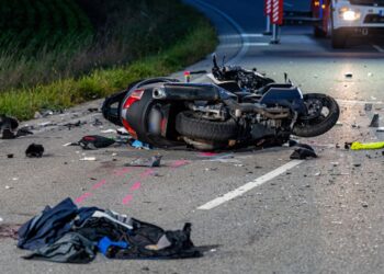 Accidente en la vía Ibagué-Cajamarca deja un motociclista fallecido y cierra el corredor vial