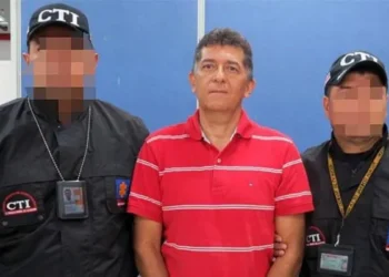 FiscalĆa acepta preacuerdo con Luis H. RodrĆguez por desfalco de los escenarios deportivos