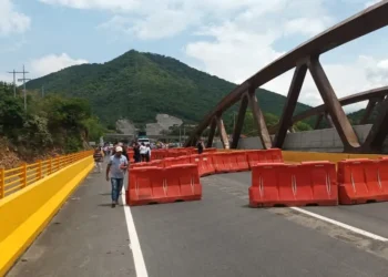 Protestas en el túnel Sumapaz generan paso restringido en la vía