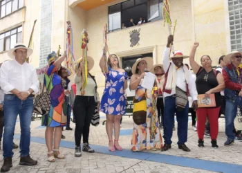 Posesionan 10 gobernadores indĆgenas en IbaguĆ©