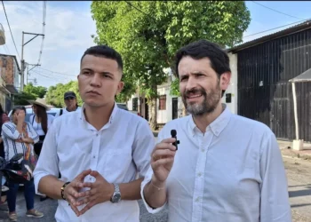 Juan Carlos Losada cuestiona la compra de tierras a FedegƔn para la Reforma Agraria