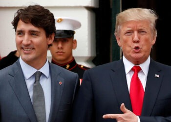 Canadá responde con aranceles del 25 % a importaciones de EE. UU.