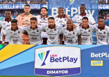 Millonarios vence 2-0 al Tolima con un jugador menos y se afianza en la Liga