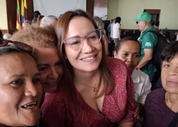 ExMinistra Carolina Corcho defiende reforma a la salud y pensiones como pilares de justicia social