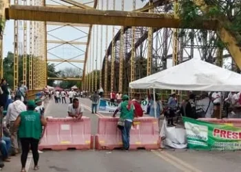 Bloqueos en la Autovía Neiva-Girardot afectan la movilidad en Tolima y Huila