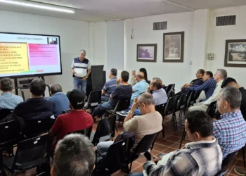 Alertan por contaminación del río Combeima por aguas residuales