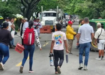 Paro Nacional Arrocero completa seis días con bloqueos en el Tolima