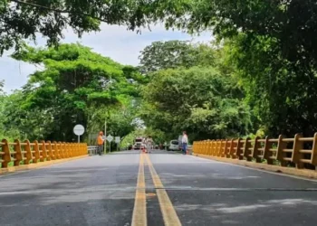 Cierre vehicular en el puente sobre el río Bledo por obras de rehabilitación